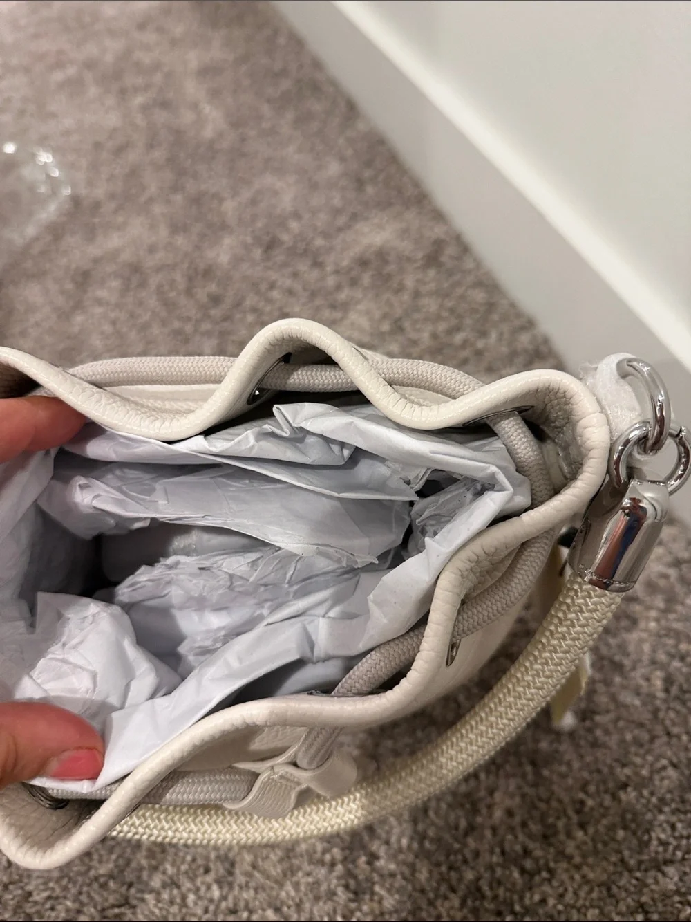 Marc Jacobs Cream Leather Bucket Drawstring Bag